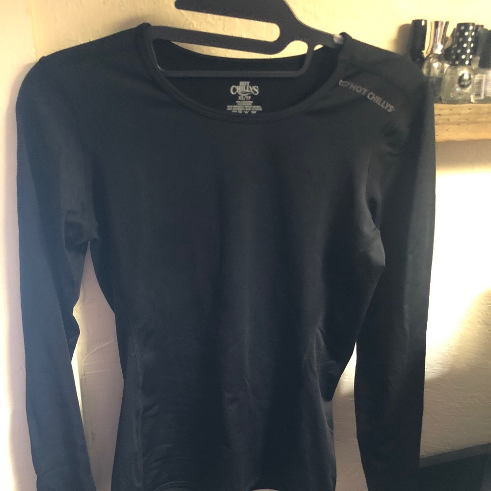 Hot Chilly’s womens black base layer thermal